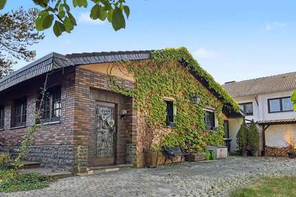 Haus zum Kaufen in Bad Münstereifel 299.000,00 € 134.88 m²