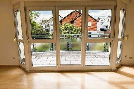 Große Wohnung mit Balkon in ruhiger Lage - Neckarsulm Obereisesheim