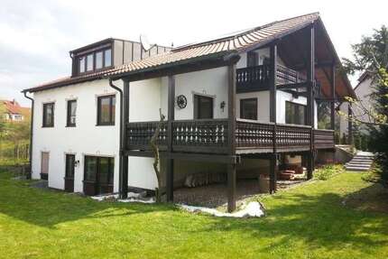 Haus zum Mieten in Uttenreuth 2.950,00 € 316 m²