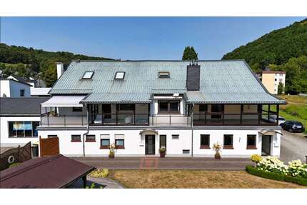 Haus zum Kaufen in Engelskirchen 520.000,00 € 272 m²
