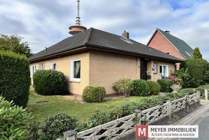 Bungalow mit herrlichem Garten und 3 Garagenstellplätzen (Obj.-Nr. 6588) - Rastede Wahnbek