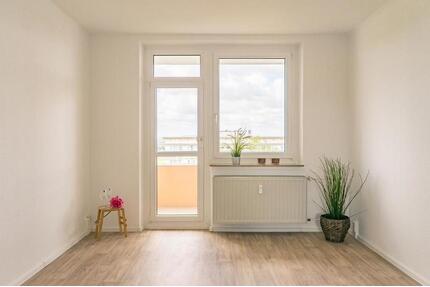 NEU sanierte 3-Raum-Wohnung mit Dusche und Balkon - Chemnitz Adelsberg