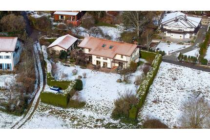 Großzügiges Grundstück mit Altbestand in PrienBachham - Entwicklungspotenzial nach § 34 BauGB - Prien am Chiemsee