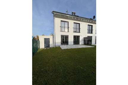 Haus zum Mieten in Eching 1.975,00 € 158 m²