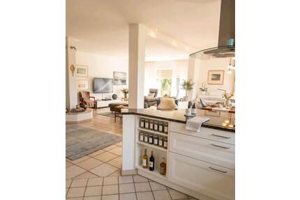 Diskreter Verkauf in Kürze DHH mit4 Schlafzimmern und ELW - Jülich