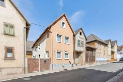 Haus zum Kaufen in Münzenberg 219.000,00 € 119.7 m²