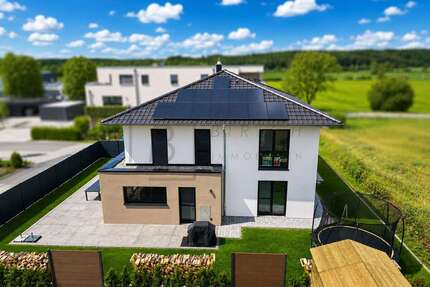 Haus zum Kaufen in Hochdorf 999.900,00 € 277 m²