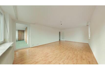 Helle 3-Zimmer-Wohnung mit 2 Balkonen in ruhiger Waldrandlage - Reutlingen Orschel-Hagen