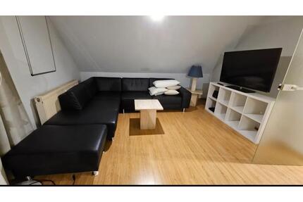 Helle Dachgeschosswohnung zu vermieten - Wiesbaden Biebrich