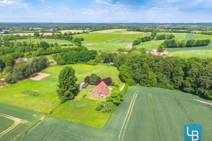 Pferdebesitzer aufgepasst! Resthof in Alleinlage mit Ausbaureserve, Koppeln und Stall - Grebin