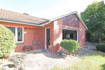 Haus zum Kaufen in Lüneburg 395.000,00 € 325 m²