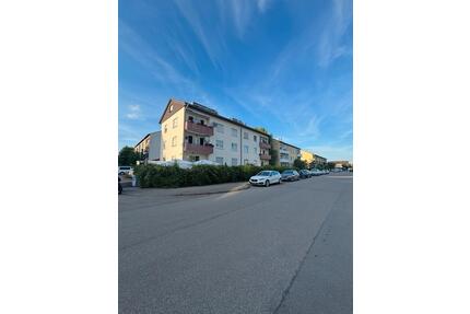 Kernsaniert mit neuer Heizung Garage und Balkon provisionsfrei - Kornwestheim