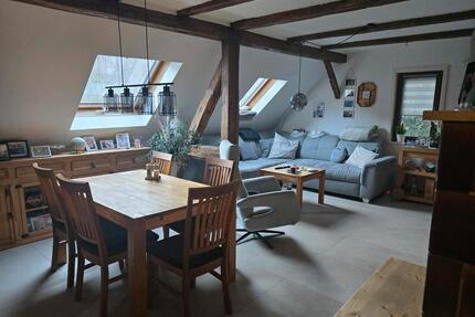 2 Etagen Dachgeschosswohnung - 88.000,00&nbsp;EUR Kaufpreis, ca.&nbsp; 101,00&nbsp;m&sup2; in Oberndorf am Neckar (PLZ: 78727)