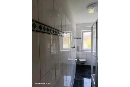 Schöne, komplett renovierte 5 Zimmer-Wohnung in OB Schladviertel - Oberhausen Alt-Oberhausen