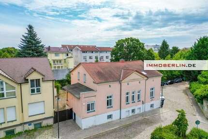 Haus zum Kaufen in FürstenwaldeSpree 645.000,00 € 292 m² - Fürstenwalde/Spree