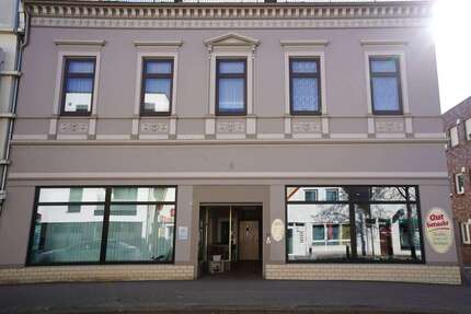 Haus zum Kaufen in Delmenhorst 437.000,00 € 371.42 m²