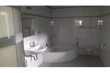 Wohnung zu vermieten - 990,00&nbsp;EUR Kaltmiete, ca.&nbsp; 150,00&nbsp;m&sup2; in Hauzenberg (PLZ: 94051)