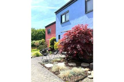 Speicher !!! Modernisiertes Reihenmittelhaus !!! Ab 01.08.2026 !!! Mit schönem Garten und Balkon !!!