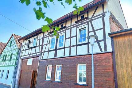 Haus zum Kaufen in Niederdorla 97.499,00 € 199 m²