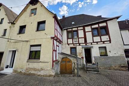 Haus zum Kaufen in Rhens 499.000,00 € 259.5 m²