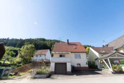 Ein Haus mit Potenzial - für alle, die nicht nur wohnen, sondern gestalten wollen. - Nusplingen