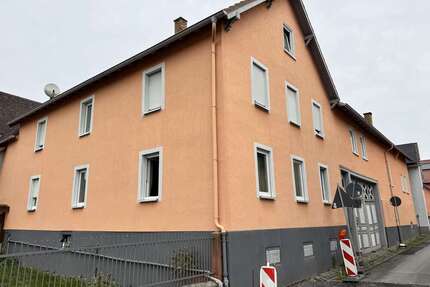 Haus zum Kaufen in Hungen 280.000,00 € 230 m²