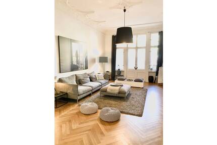 Traumhafte Stuckaltbau-Wohnung am KaDeWe mit Balkon (für 2-3 Jahre) - Berlin Schöneberg