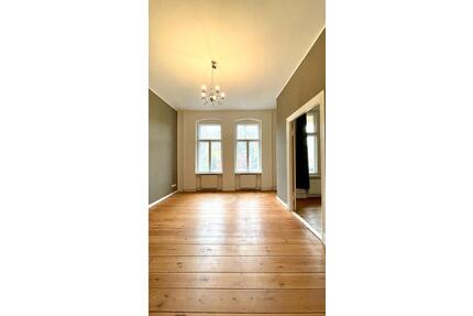 Charmante Altbauwohnung mit Flügeltür und großzügigen Raumhöhen in Weißensee - Berlin Pankow