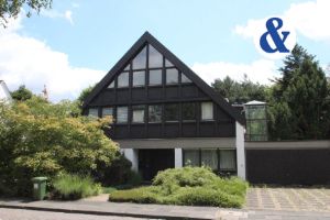 Wohnen im Johanniterviertel ! - 1.350.000,00&nbsp;EUR Kaufpreis, ca.&nbsp; 293,00&nbsp;m&sup2;&nbsp;Wohnfl&auml;che in Bonn - Johanniterviertel (PLZ: 53113)