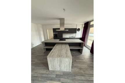 Wohnung zum Mieten in Ludwigshafen am Rhein 1.125,00 € 101 m²