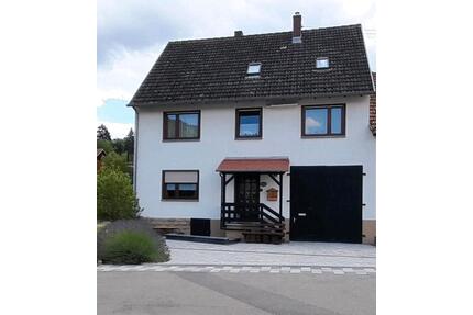 Einfamilienhaus mit Wintergarten und neuer Pelletheizung - Rothselberg