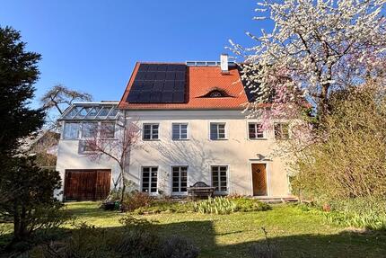 Großzügiges Landhaus + ELW 295qm Naturoase 3150qm PV Pellet - Wildenberg