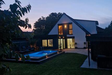 Modernes Haus mit Pool - 660.000,00&nbsp;EUR Kaufpreis, ca.&nbsp; 127,00&nbsp;m&sup2; in Didderse (PLZ: 38530)