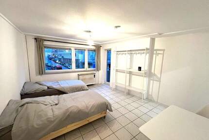 Kompakte Wohnung in gefragter Lage von S- Süd inkl. großer Terrasse und Balkon sowie Etagenheizung - Stuttgart