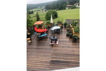 2-Zimmer-Dachterrassenwohnung barrierefrei, eigener Eingang - Grafenwiesen Berghäuser