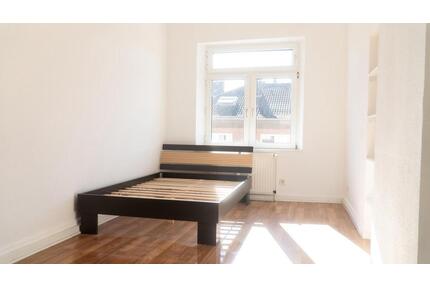 WG Wohnung , 2 Modern möbelierte WG Zimmer Aachen Rent