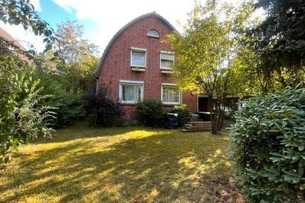 Provisionsfrei - Haus mit großem Grundstück & viel Potenzial - Hamburg Wandsbek