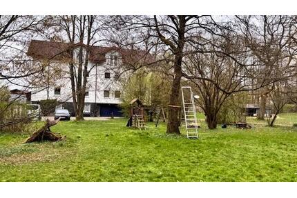 Große Wohnung zu vermieten - 1.300,00&nbsp;EUR Kaltmiete, ca.&nbsp; 185,00&nbsp;m&sup2; in Allendorf (Lumda) (PLZ: 35469)