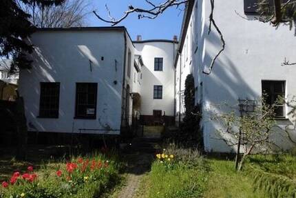 Charmantes Anwesen mit mediterranem Flair in zentraler Lage von Großenhain