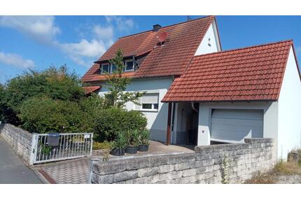 Einfamilienhaus mit Garage und Garten - Heßdorf