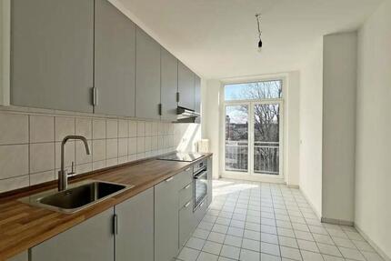 Schöne 2 Raumwohnung mit EBK! in Schlosschemnitz