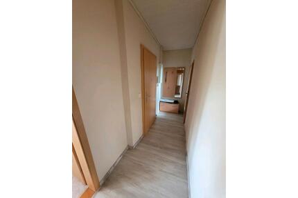 Schöne 2-Raum Wohnung mit Einbauküche in Mutzschen - Grimma