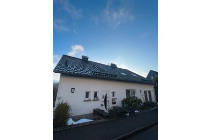 Helle Loftwohnung,Südhang - 750,00&nbsp;EUR Kaltmiete, ca.&nbsp; 88,00&nbsp;m&sup2; in Netphen (PLZ: 57250)