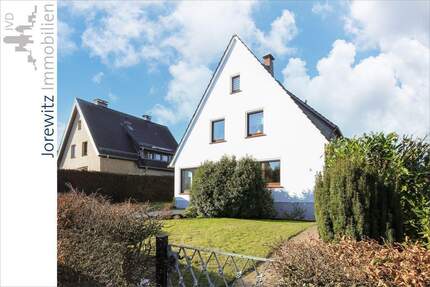 Wohnen in Bi-Heepen: 4 Zimmer-Wohnung mit Terrasse und Gartennutzung - Bielefeld