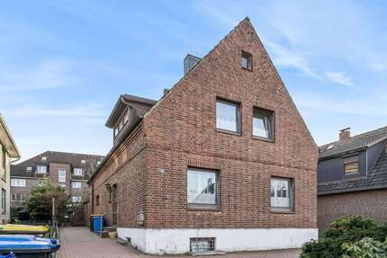 Haus zum Kaufen in Wedel 430.000,00 € 0 m²