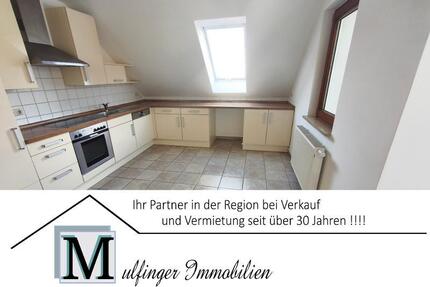 3 Zi. Wohnung im DG (1.OG) mit Balkon und Carport - Pommersfelden