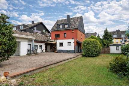 Haus zum Kaufen in Leverkusen 595.000,00 € 189 m²