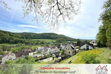 Fernblick wie auf einer Postkarte: Kleines Einfamilienhaus mit wunderschönem Garten in Pommelsbrunn