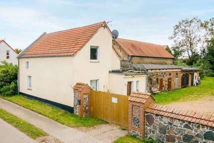 Haus zum Kaufen in Rehfelde 160.000,00 € 77.26 m²