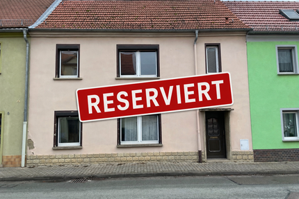 Haus zum Kaufen in Hohenmölsen 70.000,00 € 100 m²